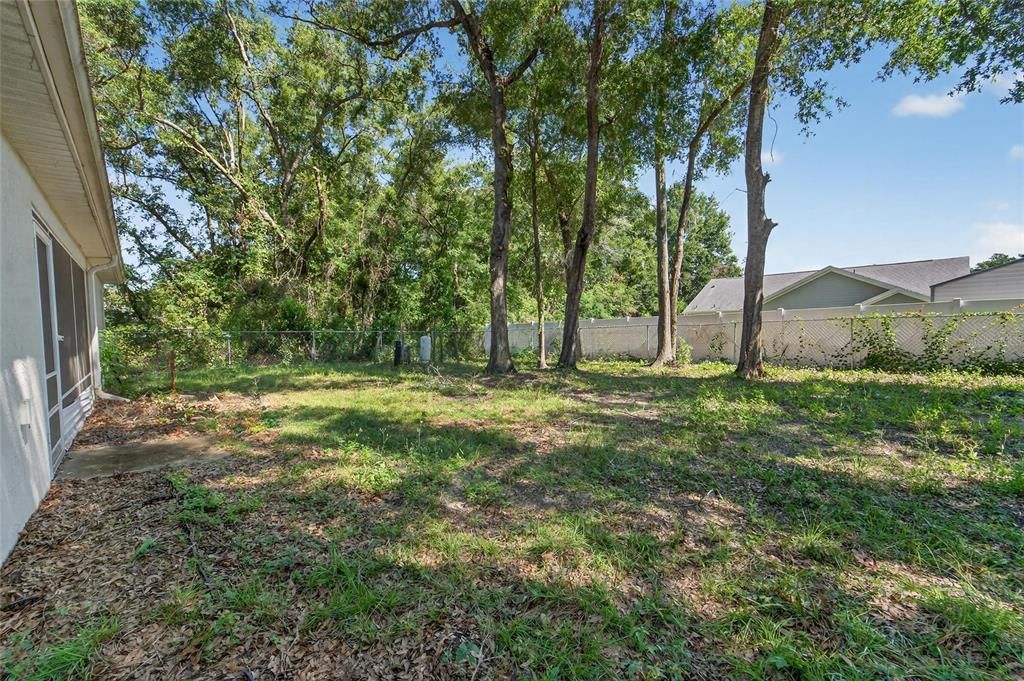 For Sale: $269,000 (3 beds, 2 baths, 1298 Square Feet)