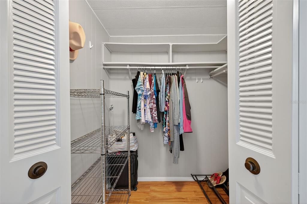 На продажу: $145,000 (2 спален, 2 ванн, 1344 Квадратных фут)