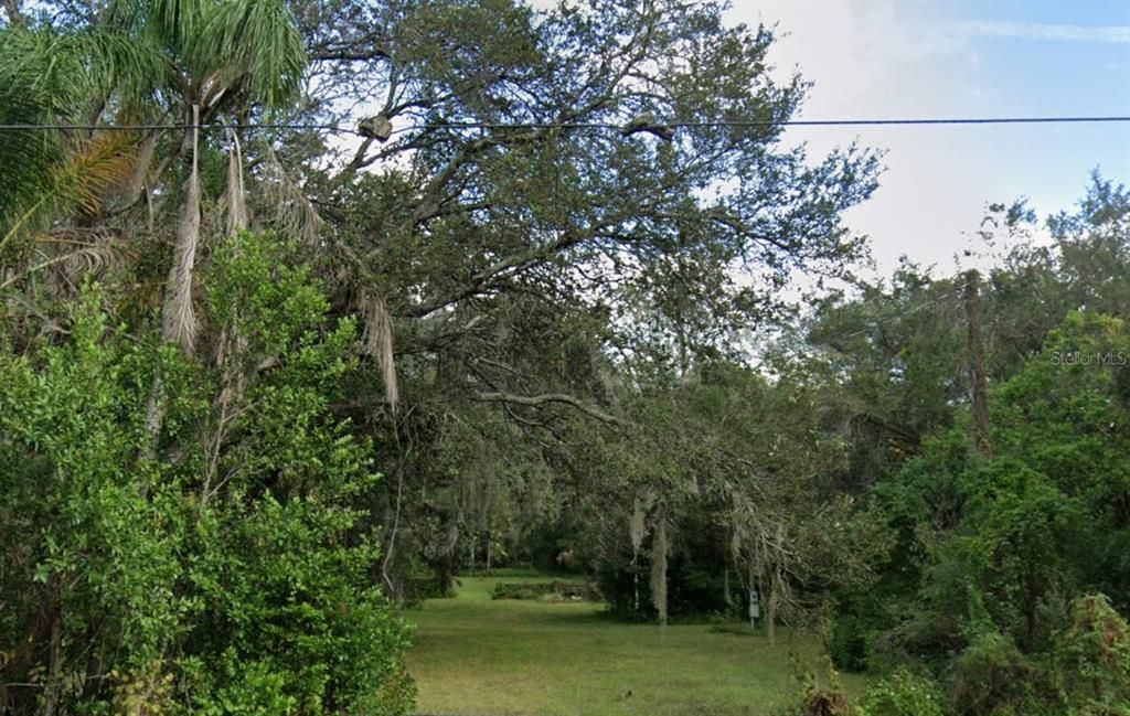 Active With Contract: $230,000 (1.21 acres)