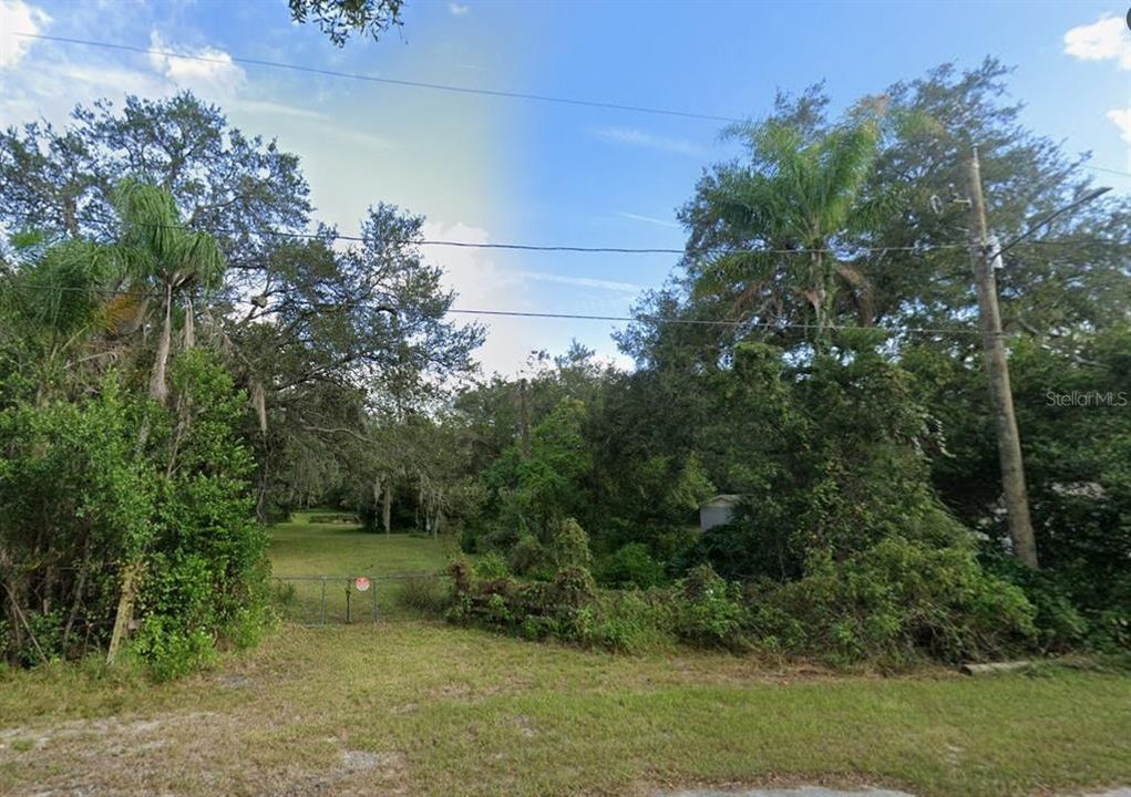 Active With Contract: $230,000 (1.21 acres)
