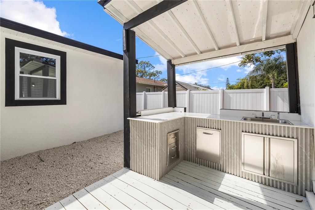 For Sale: $398,300 (3 beds, 2 baths, 1206 Square Feet)