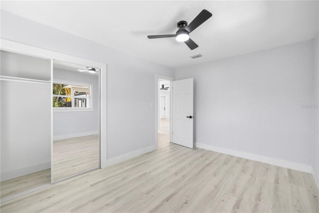 For Sale: $398,300 (3 beds, 2 baths, 1206 Square Feet)