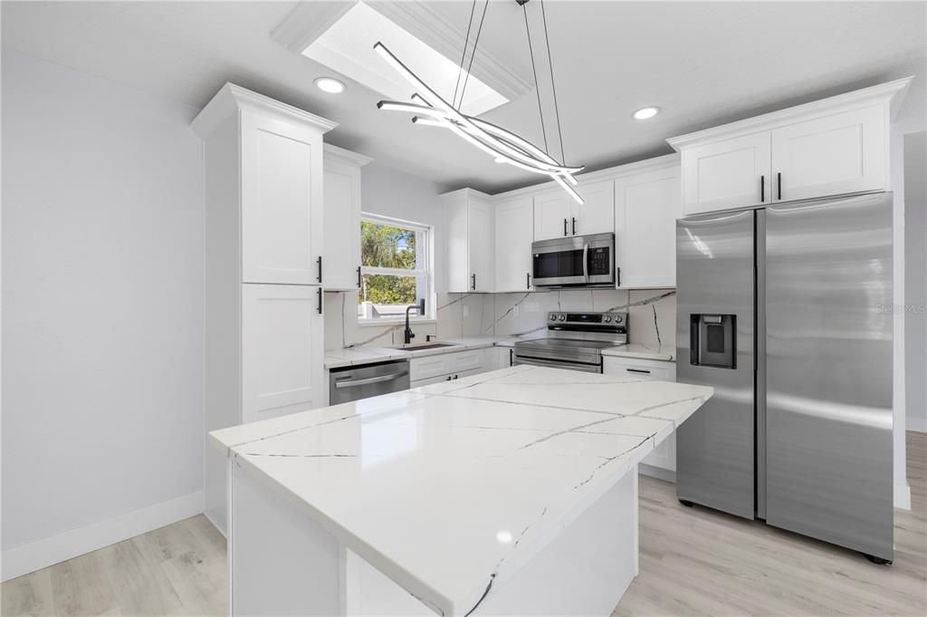 For Sale: $398,300 (3 beds, 2 baths, 1206 Square Feet)