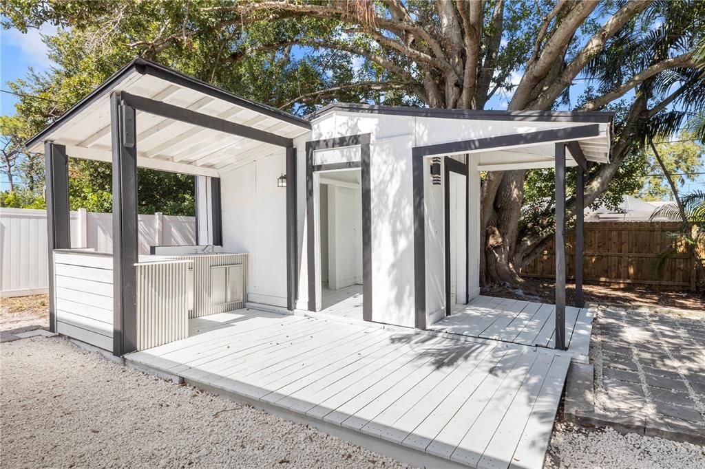 For Sale: $398,300 (3 beds, 2 baths, 1206 Square Feet)