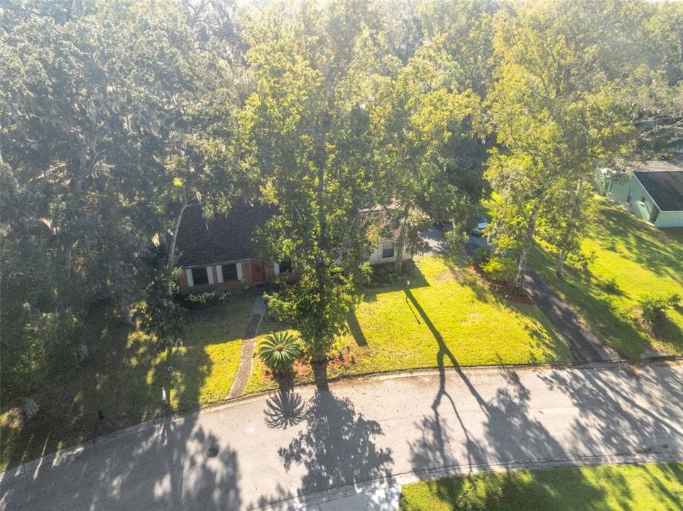 Activo con contrato: $324,900 (3 camas, 2 baños, 1600 Pies cuadrados)