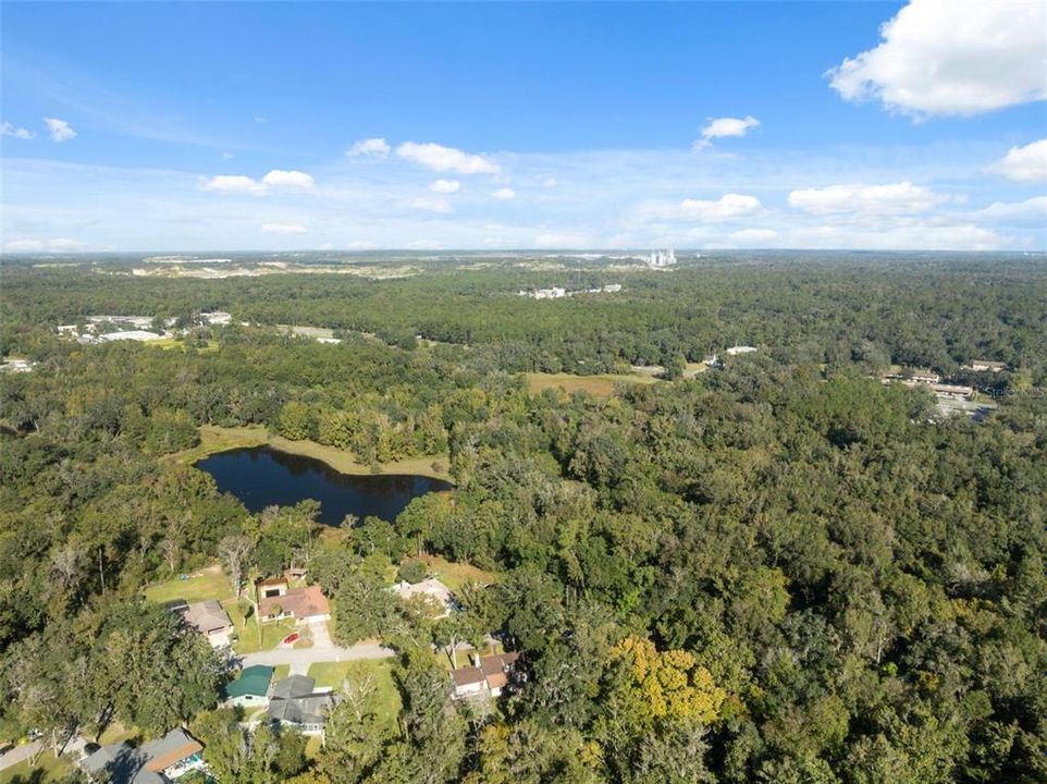 Activo con contrato: $324,900 (3 camas, 2 baños, 1600 Pies cuadrados)