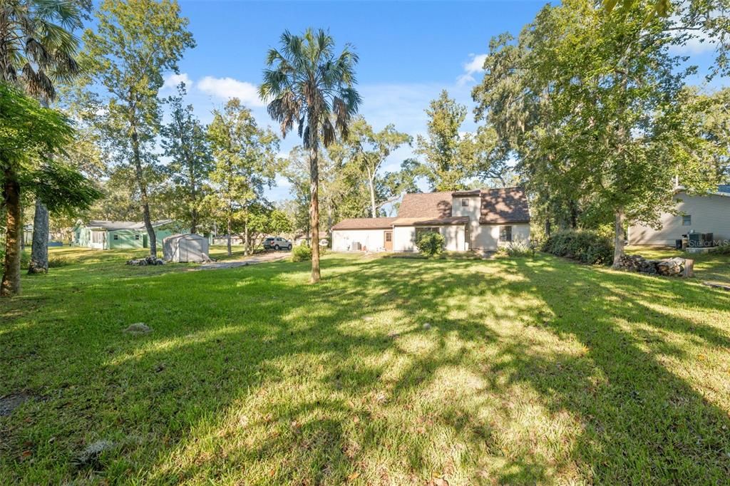 Activo con contrato: $324,900 (3 camas, 2 baños, 1600 Pies cuadrados)