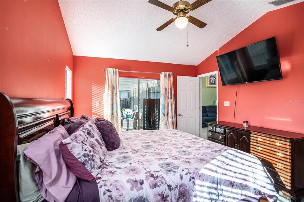 For Sale: $396,000 (3 beds, 2 baths, 1352 Square Feet)