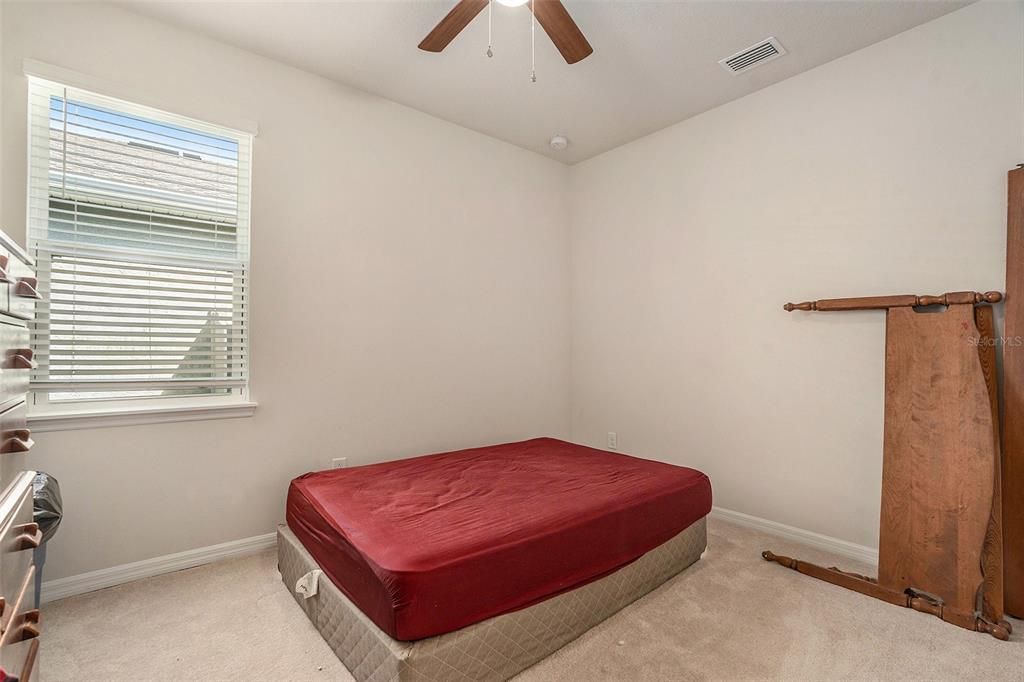 Active With Contract: $410,000 (3 beds, 3 baths, 2022 Square Feet)