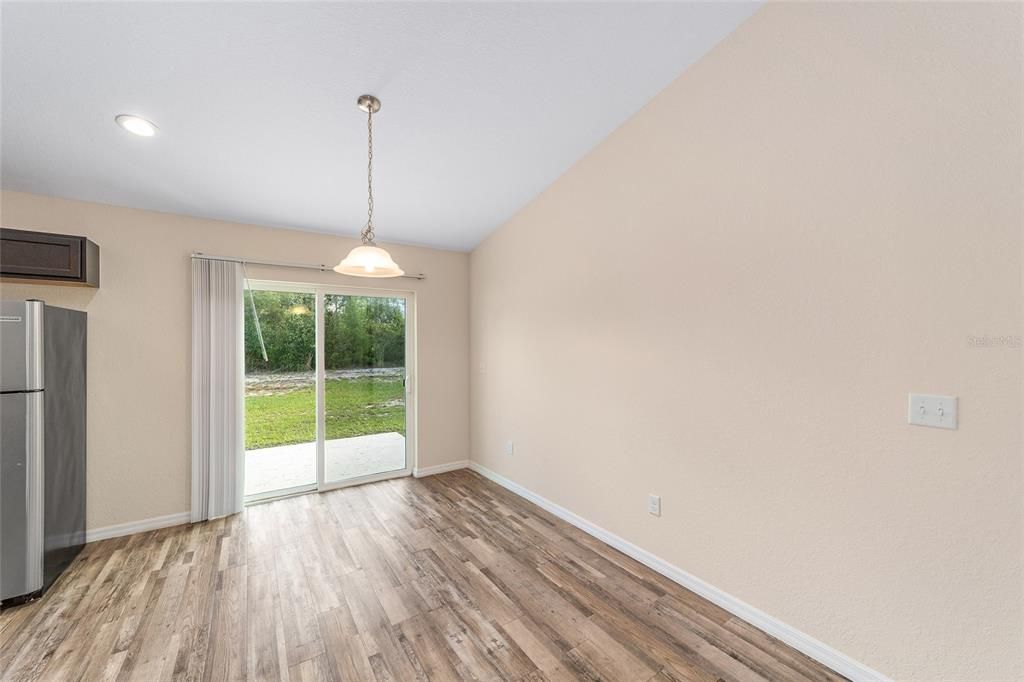 Active With Contract: $234,900 (3 beds, 2 baths, 1350 Square Feet)