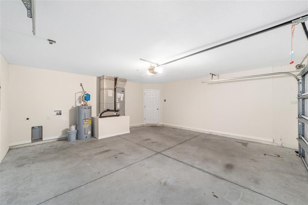 Active With Contract: $234,900 (3 beds, 2 baths, 1350 Square Feet)