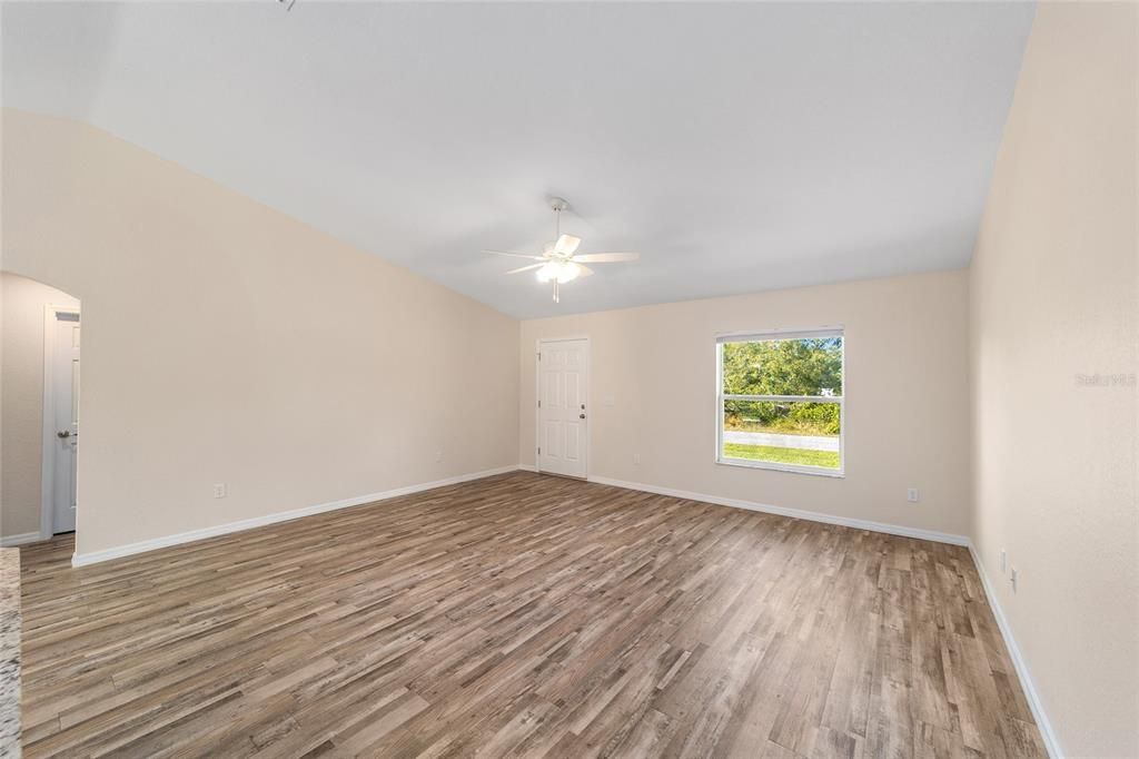 Active With Contract: $234,900 (3 beds, 2 baths, 1350 Square Feet)