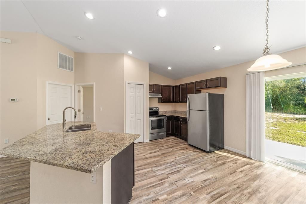Active With Contract: $234,900 (3 beds, 2 baths, 1350 Square Feet)