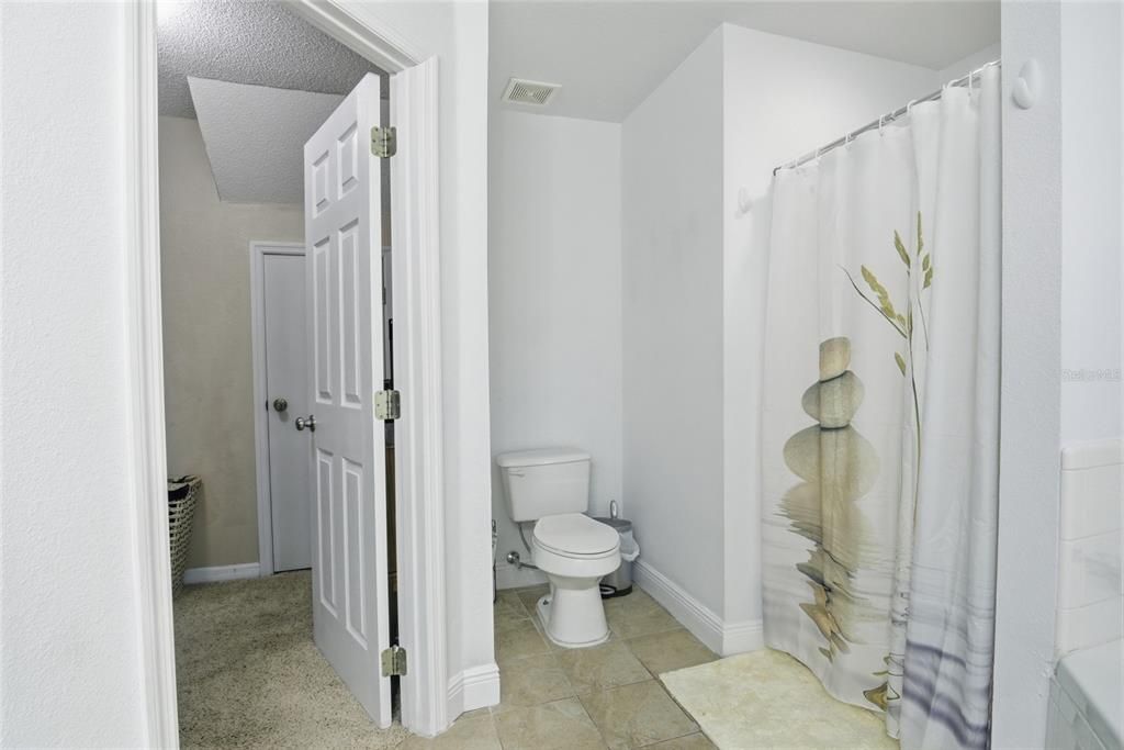 For Sale: $488,000 (5 beds, 3 baths, 2205 Square Feet)