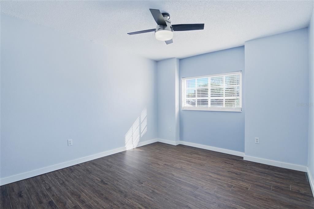 For Sale: $488,000 (5 beds, 3 baths, 2205 Square Feet)