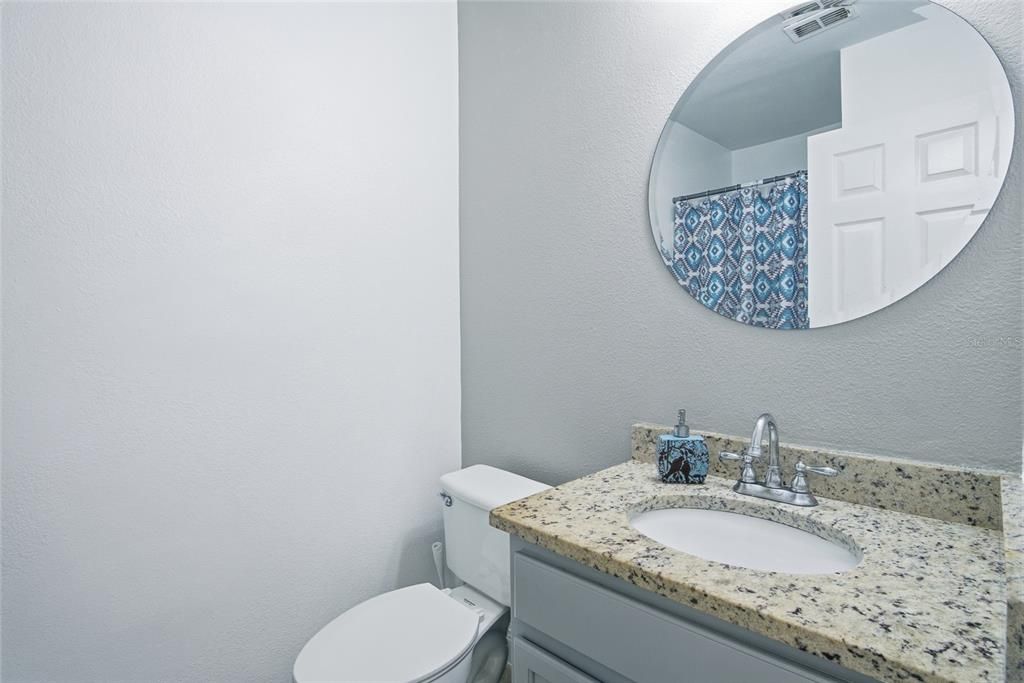 For Sale: $488,000 (5 beds, 3 baths, 2205 Square Feet)