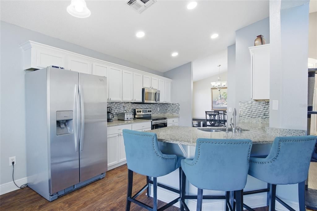 For Sale: $488,000 (5 beds, 3 baths, 2205 Square Feet)