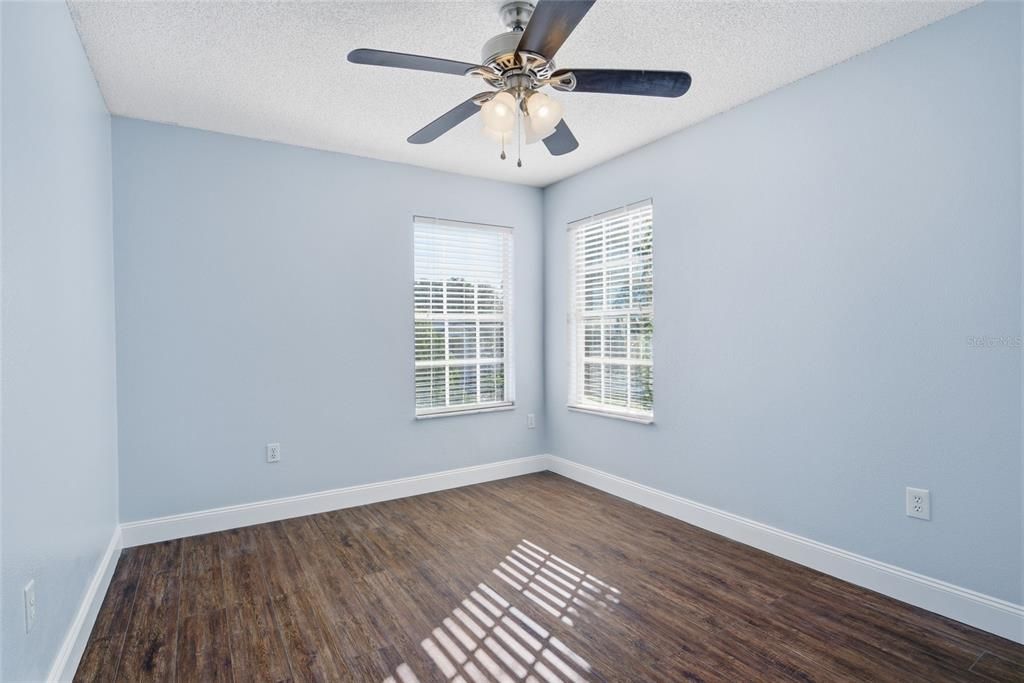 For Sale: $488,000 (5 beds, 3 baths, 2205 Square Feet)