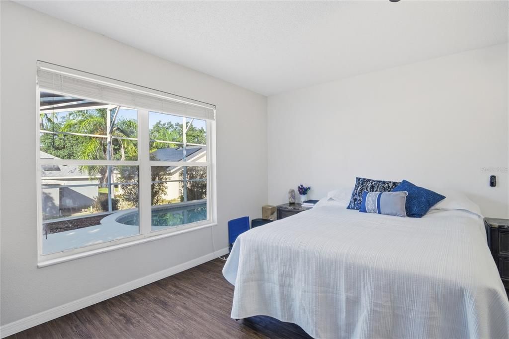 For Sale: $488,000 (5 beds, 3 baths, 2205 Square Feet)