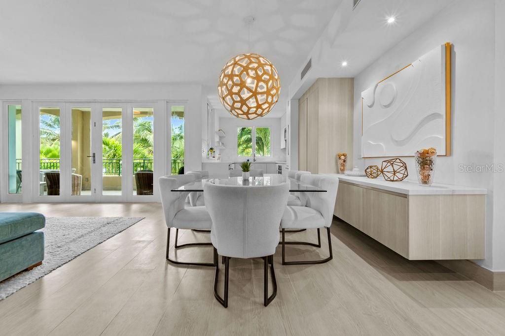 На продажу: $1,790,000 (3 спален, 3 ванн, 2401 Квадратных фут)