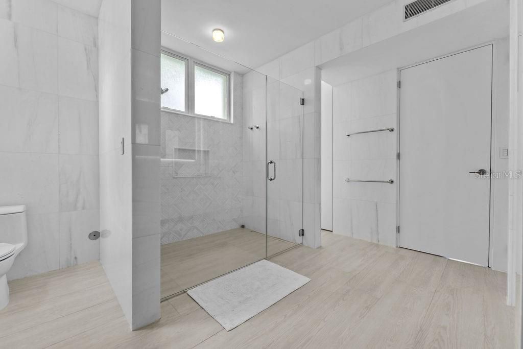 На продажу: $1,790,000 (3 спален, 3 ванн, 2401 Квадратных фут)