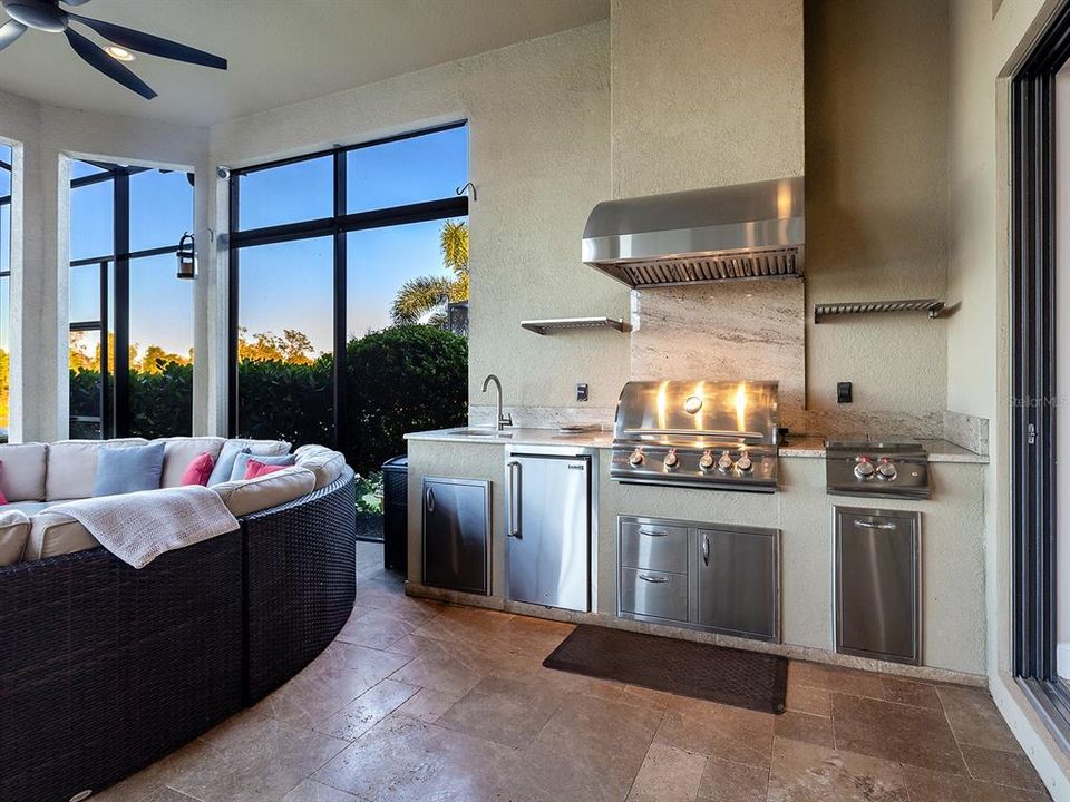 For Sale: $1,295,000 (3 beds, 3 baths, 2875 Square Feet)