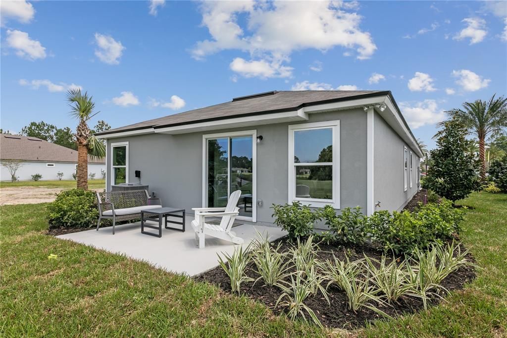 Под контрактом: $314,990 (3 спален, 2 ванн, 1655 Квадратных фут)