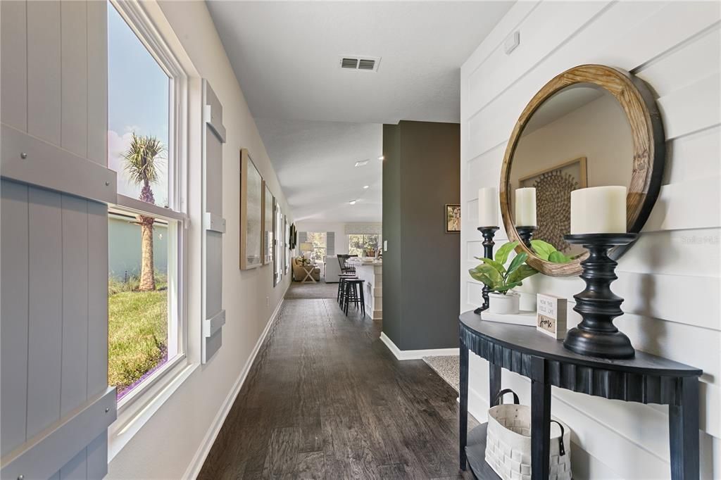 Под контрактом: $314,990 (3 спален, 2 ванн, 1655 Квадратных фут)