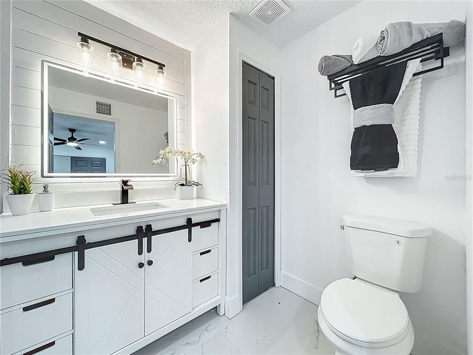 For Sale: $324,900 (3 beds, 2 baths, 1228 Square Feet)