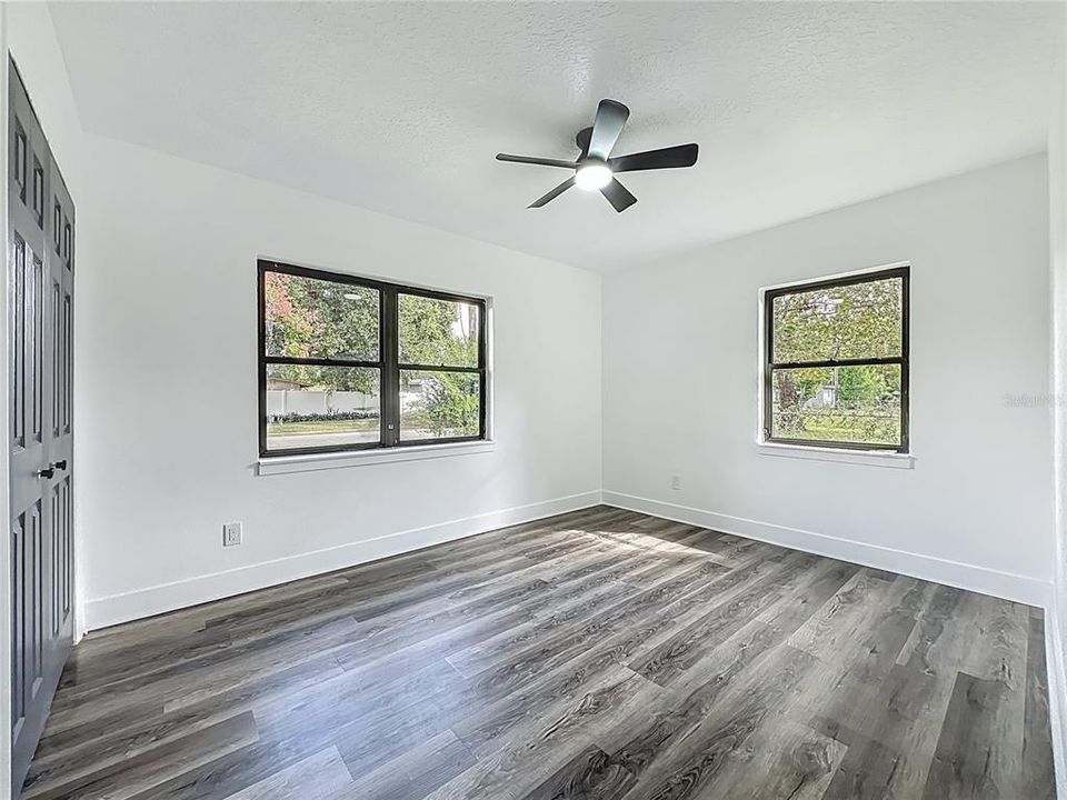 For Sale: $324,900 (3 beds, 2 baths, 1228 Square Feet)