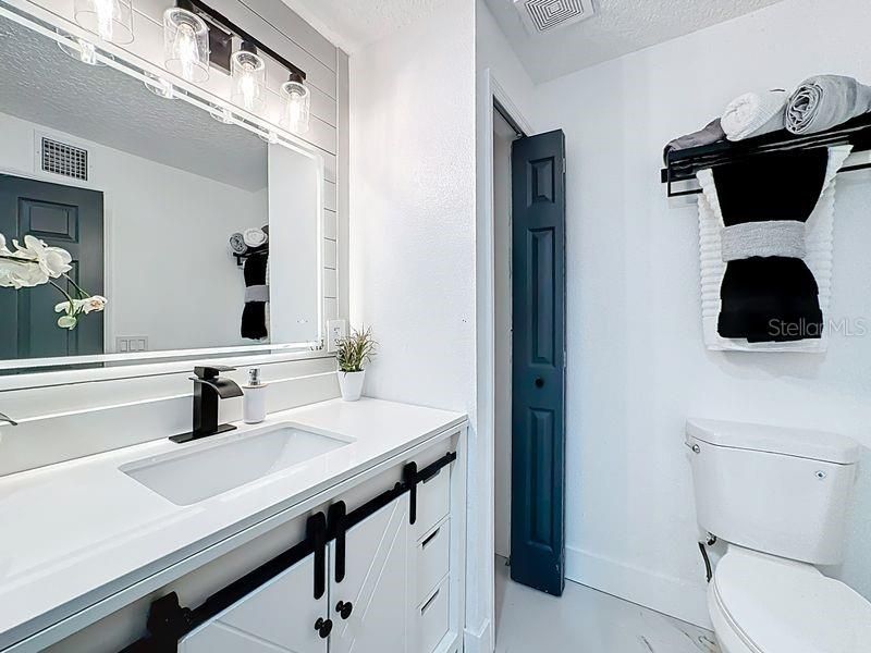 For Sale: $324,900 (3 beds, 2 baths, 1228 Square Feet)