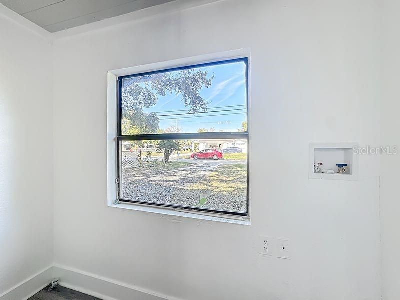 For Sale: $324,900 (3 beds, 2 baths, 1228 Square Feet)