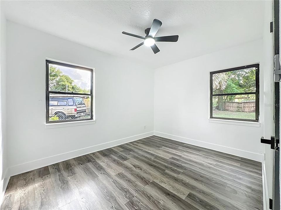 For Sale: $324,900 (3 beds, 2 baths, 1228 Square Feet)