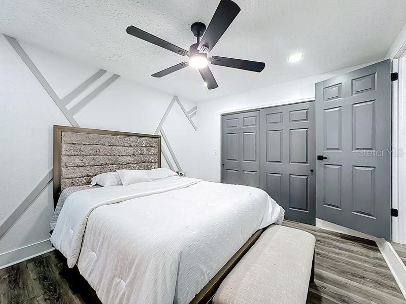 For Sale: $324,900 (3 beds, 2 baths, 1228 Square Feet)