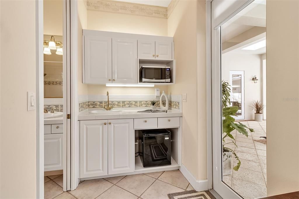 For Sale: $1,425,000 (4 beds, 3 baths, 3303 Square Feet)