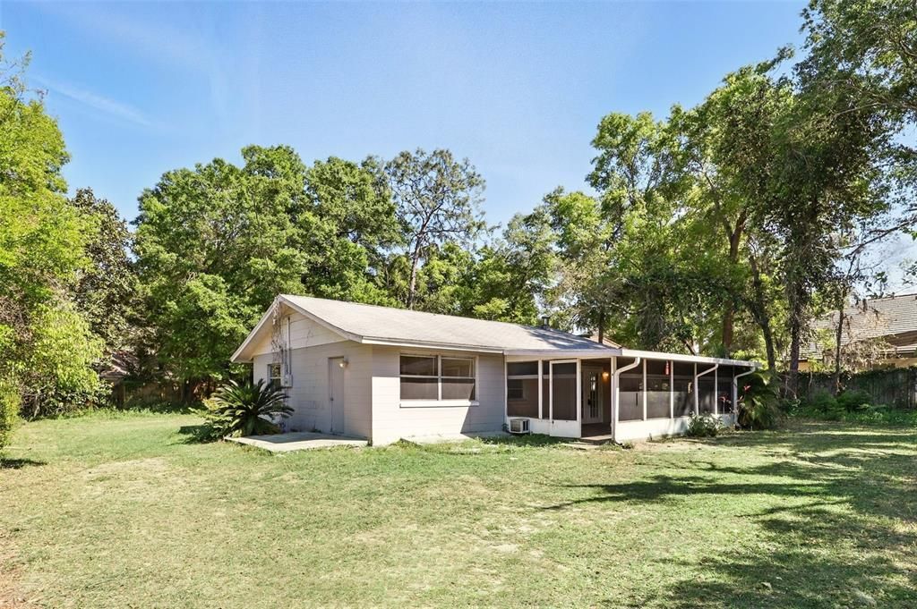 出租: $2,000 (3 贝兹, 2 浴室, 1420 平方英尺)