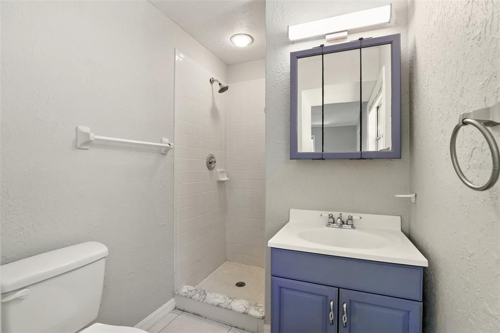 出租: $2,000 (3 贝兹, 2 浴室, 1420 平方英尺)