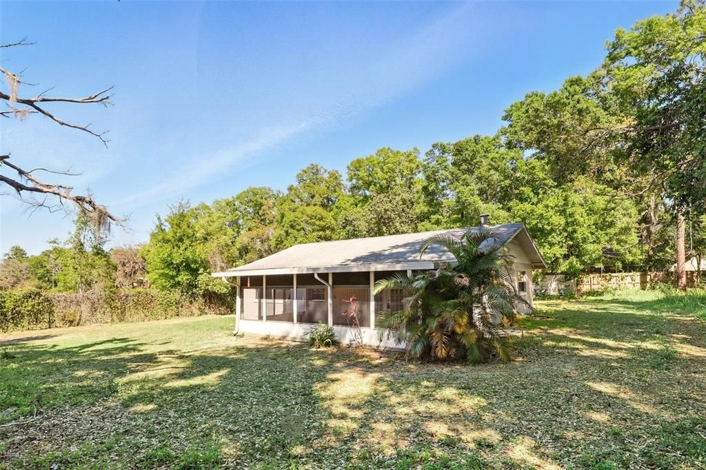 出租: $2,000 (3 贝兹, 2 浴室, 1420 平方英尺)