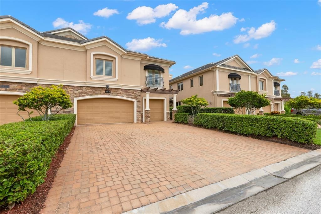 For Sale: $1,499,999 (3 beds, 4 baths, 4610 Square Feet)