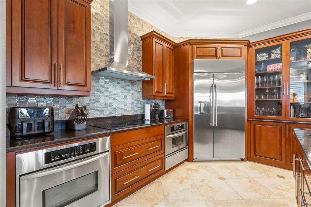 For Sale: $1,499,999 (3 beds, 4 baths, 4610 Square Feet)