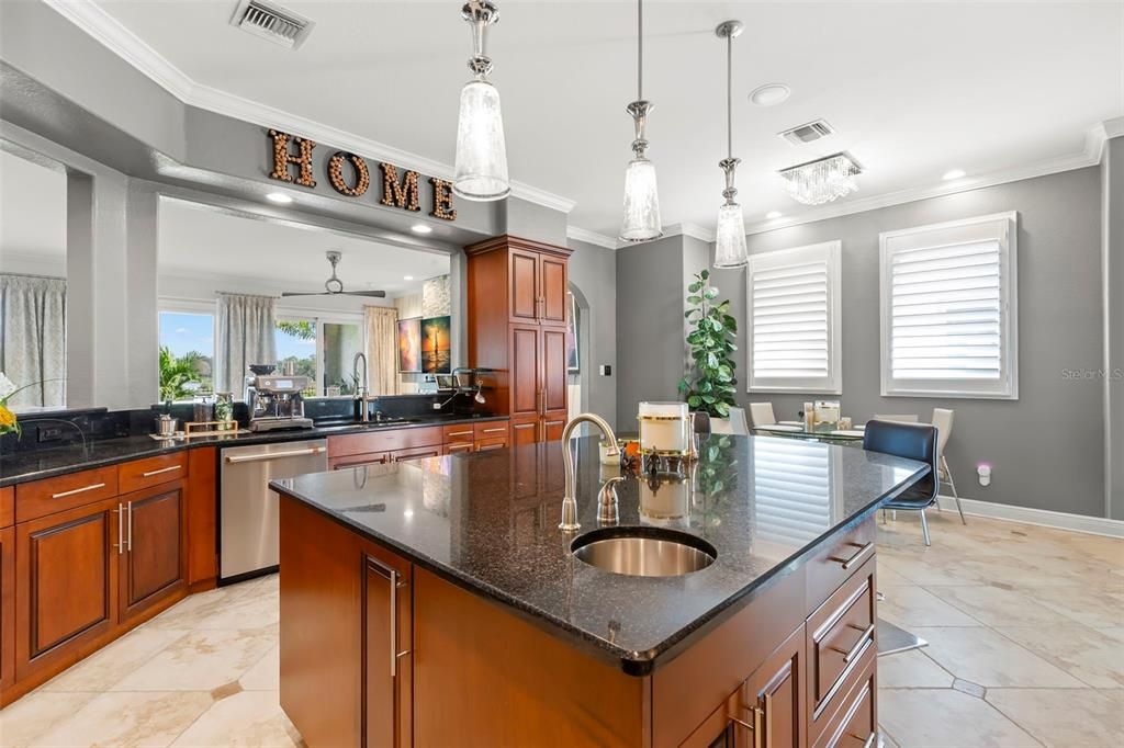 For Sale: $1,499,999 (3 beds, 4 baths, 4610 Square Feet)