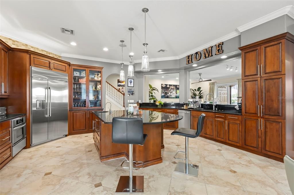 For Sale: $1,499,999 (3 beds, 4 baths, 4610 Square Feet)