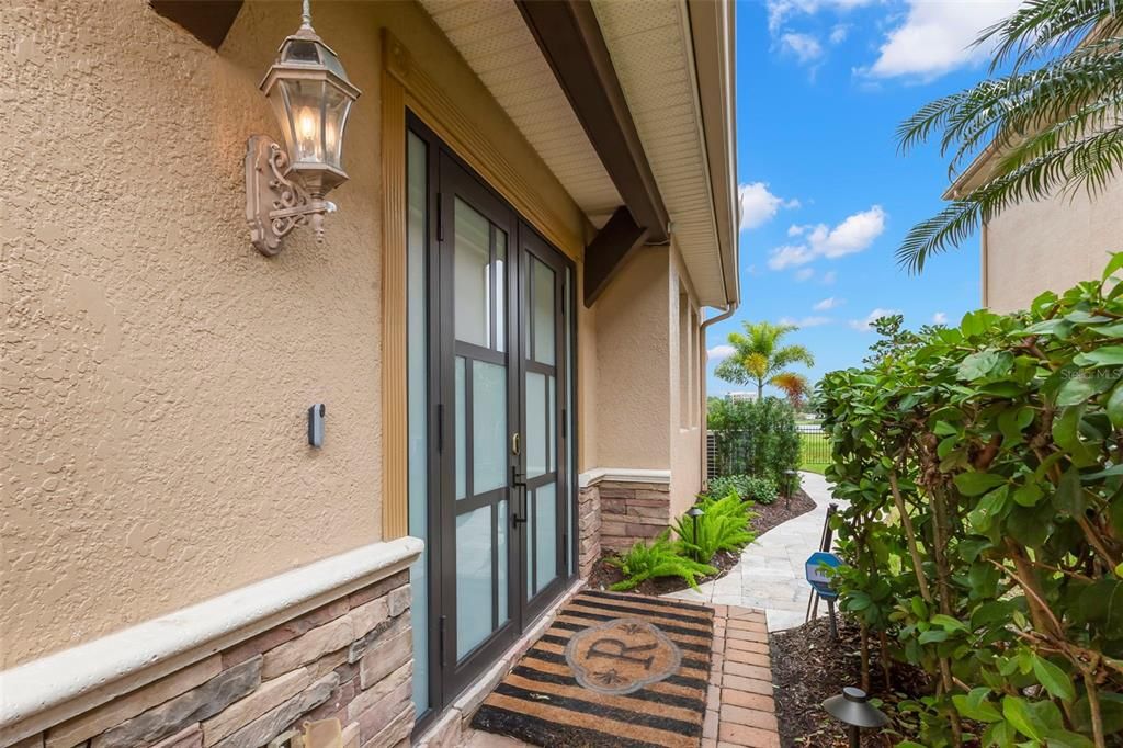 For Sale: $1,499,999 (3 beds, 4 baths, 4610 Square Feet)