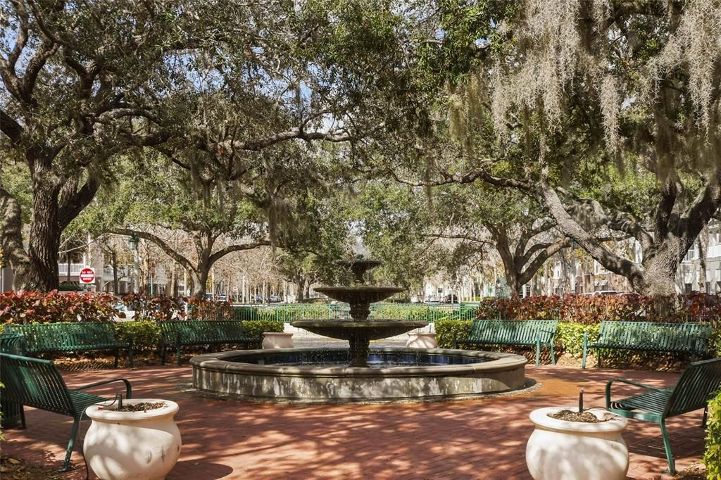 For Sale: $269,900 (1 beds, 1 baths, 640 Square Feet)