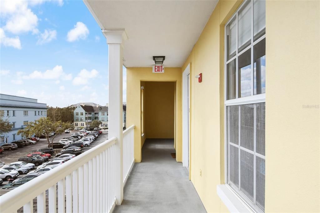 For Sale: $269,900 (1 beds, 1 baths, 640 Square Feet)