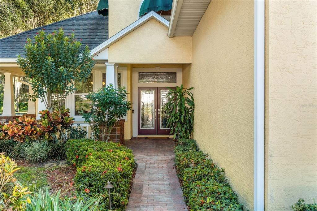 Activo con contrato: $1,395,000 (4 camas, 2 baños, 3442 Pies cuadrados)