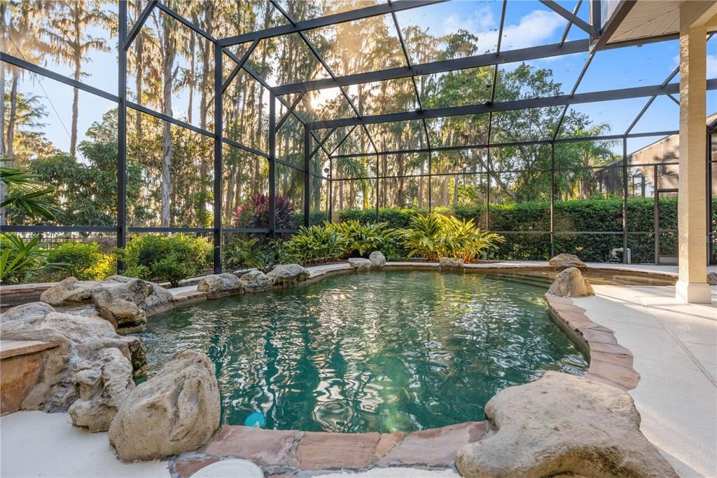 Activo con contrato: $1,395,000 (4 camas, 2 baños, 3442 Pies cuadrados)