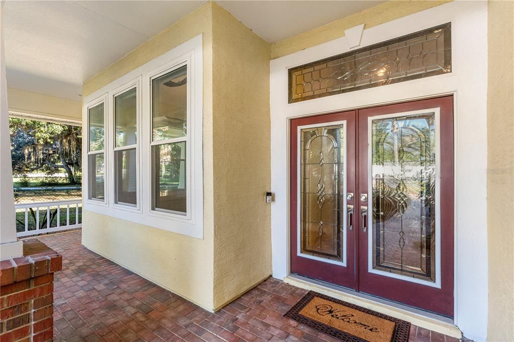 Activo con contrato: $1,395,000 (4 camas, 2 baños, 3442 Pies cuadrados)