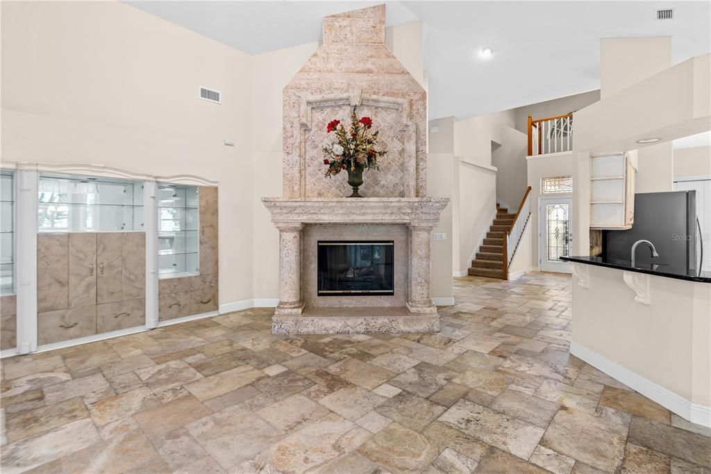 Activo con contrato: $1,395,000 (4 camas, 2 baños, 3442 Pies cuadrados)