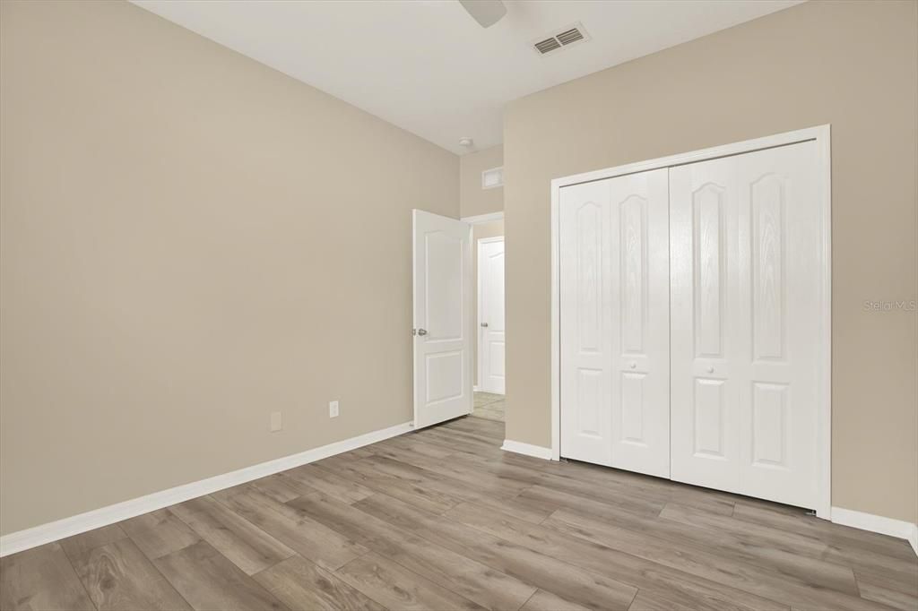 Active With Contract: $388,999 (3 beds, 2 baths, 2094 Square Feet)